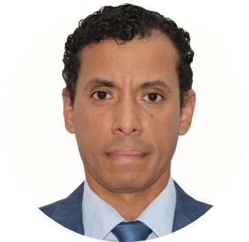 Mg. Lic. Victor Espinoza